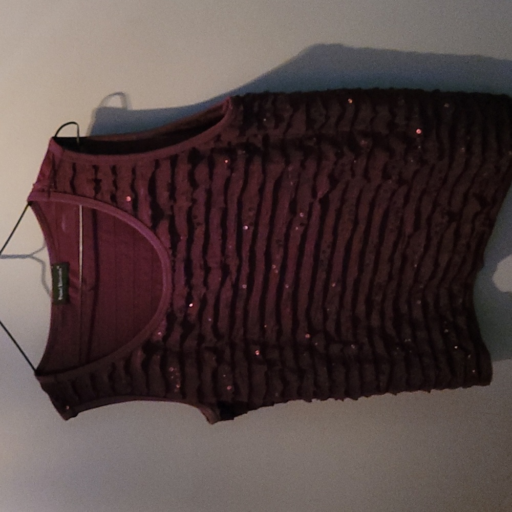 Travel Elements tank